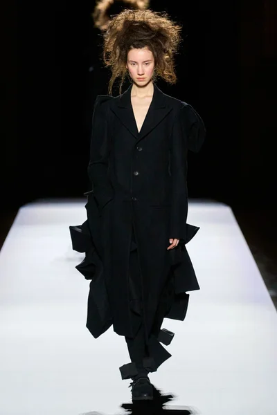 Look 5